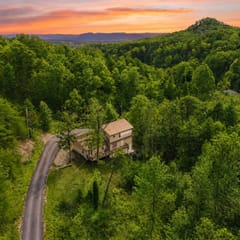RRG Peaceful Escape: Hot Tub, Game Room, Sleeps 16